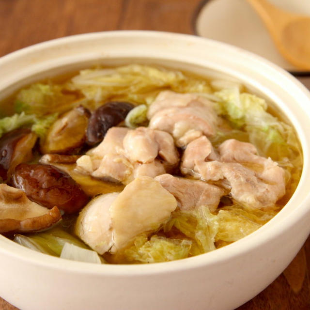 【調理時間10分】材料3つで簡単おいしい！ うま塩鶏鍋
