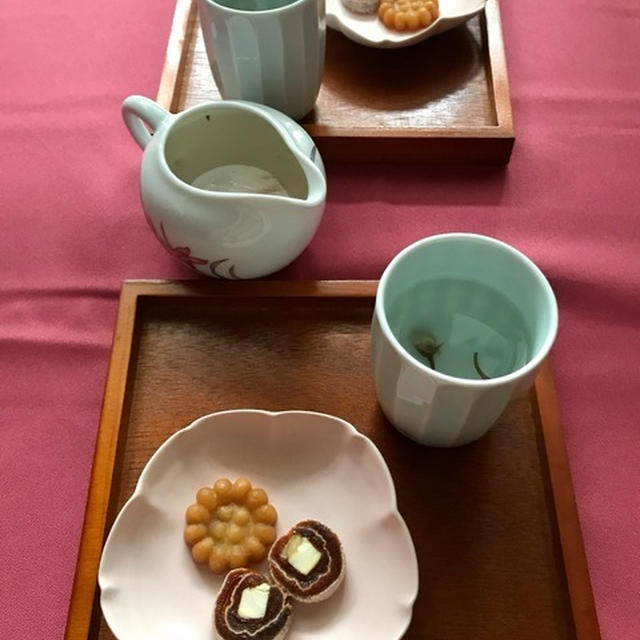 橘屋吉兵衛の新商品「ミニ茶席で春のおもてなし」。