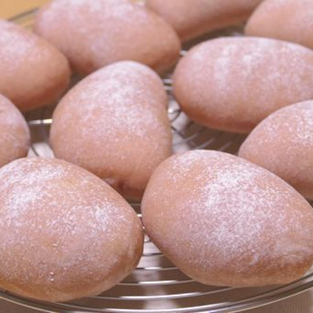 ピンクのパン