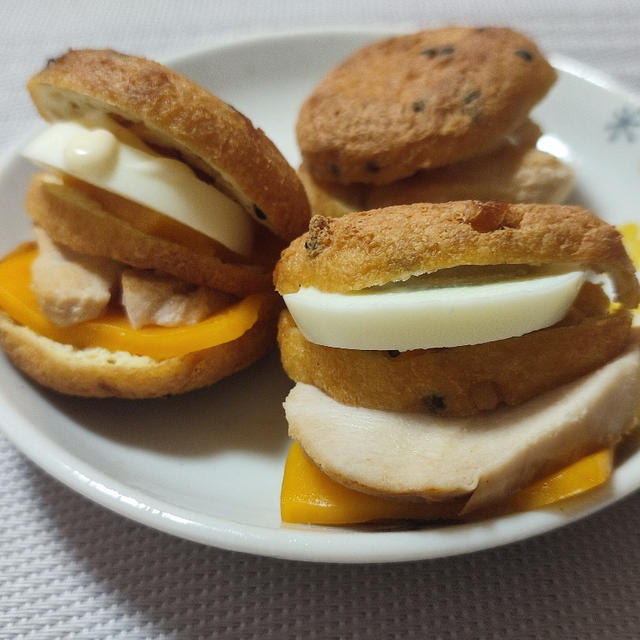 パン風アイテムでバーガー