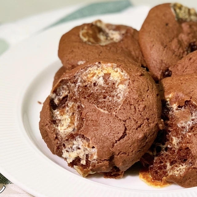 すぐ焼ける簡単レシピ！アメリカンな『マシュマロチョコクッキー』の作り方