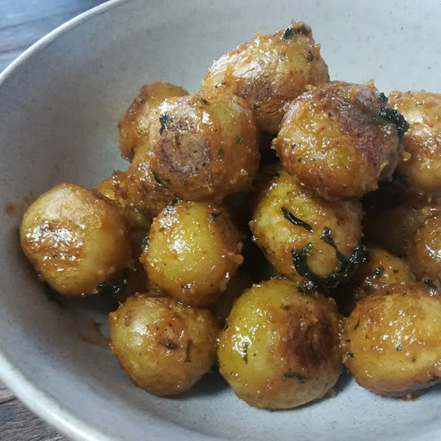 大葉味噌の子ジャガイモ炒め