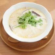 【スパイス大使】麻辣醤で白菜と餃子の皮の豆乳坦々スープ