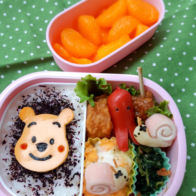 キャラ弁**プーさんとかたつむり