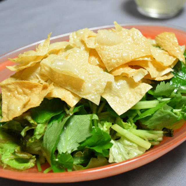 緑の野菜と揚げ湯葉のサラダ 三つ葉がメインの香りがいいデリ風サラダ By Akkeyさん レシピブログ 料理ブログのレシピ満載