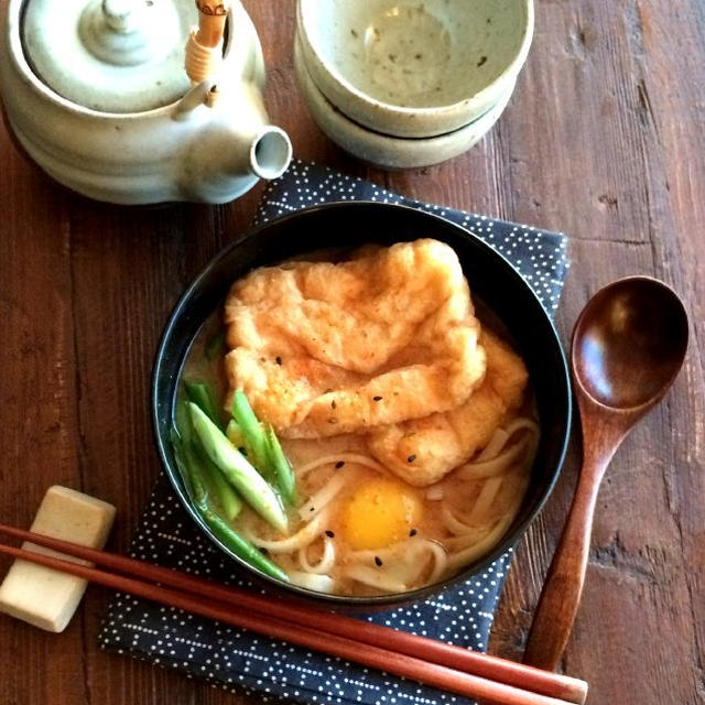 Miso Udon Noodle Soupピリ辛味噌煮込みうどん