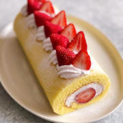 最後のいちごで米粉のロールケーキ＆明日の朝食セット