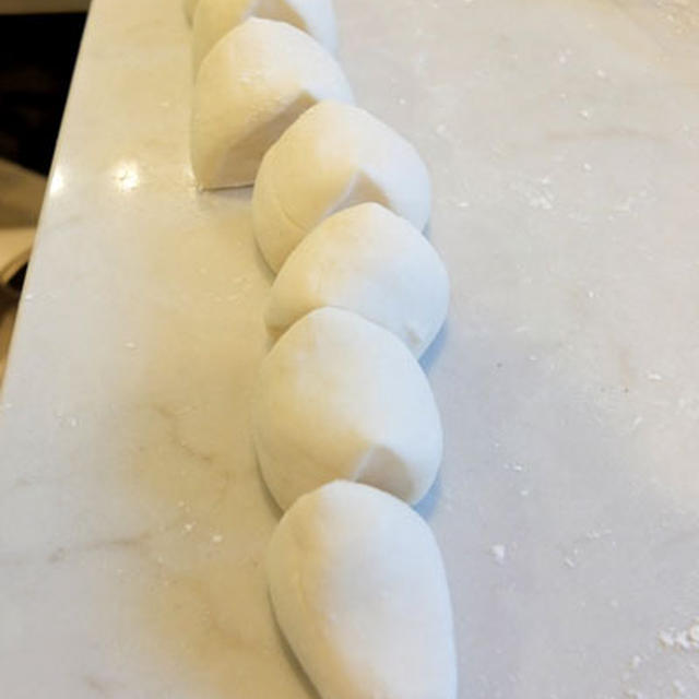 麺棒を使わなくても簡単にできる餃子の皮/　眠？　エイ大根？