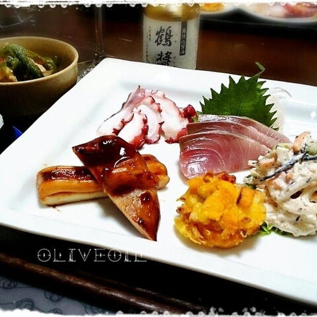 鶏ムネ肉とししとうの甘辛炒めとかいっぱいお総菜とか。