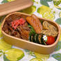 【お弁当】茶色い主張が強いけど間違いない！！！豚のにんにく醤油焼き丼