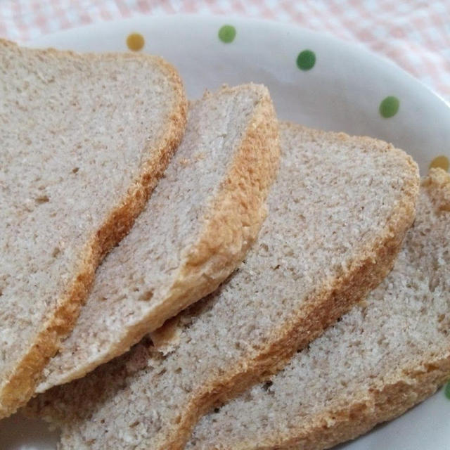 全粒粉100％ HBで作る食パン【手作りパン】