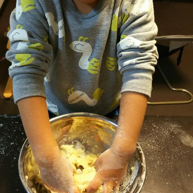 息子が作ったパンで朝ごはん
