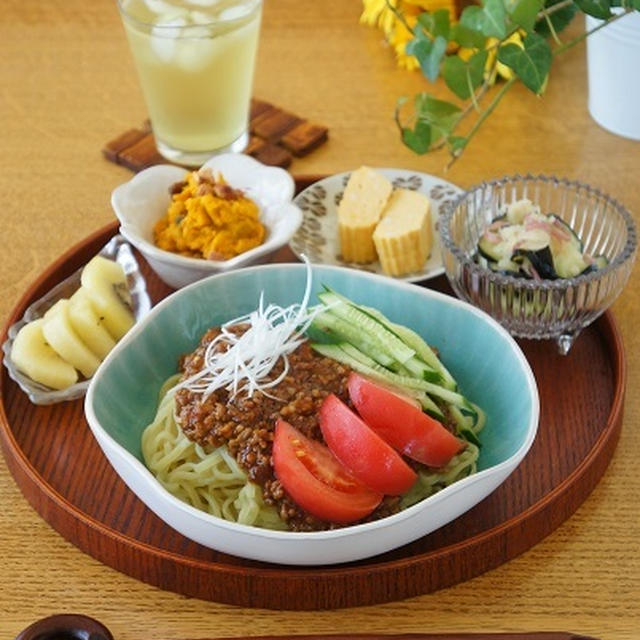 大満足のジャージャー麺