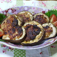 夏だ！＜茄子の肉みそ焼き（ラー油もピリッと）＞と＜茄子の肉みそチーズ焼き＞