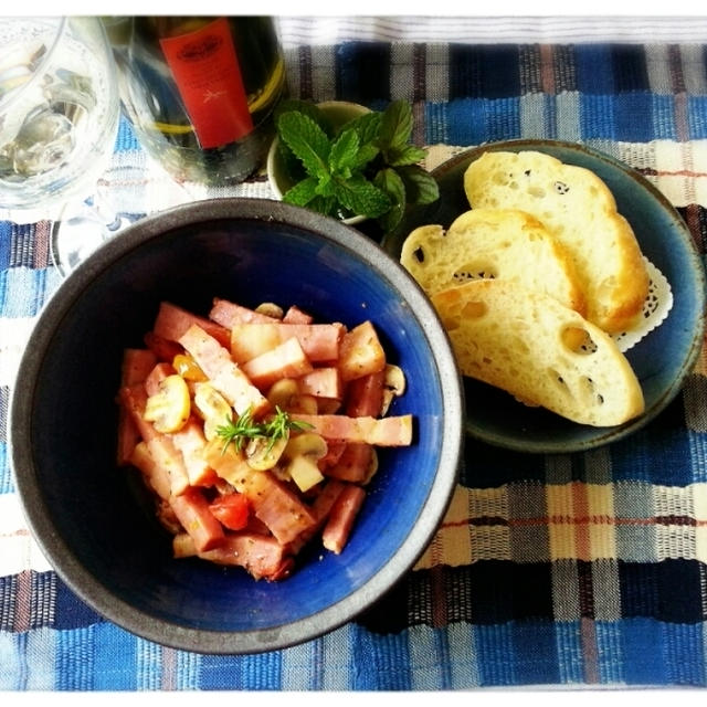 一人呑み～♡おうちワインに１０分で簡単イタリア～ンＭＥＮＵ出来ました(*^^*)