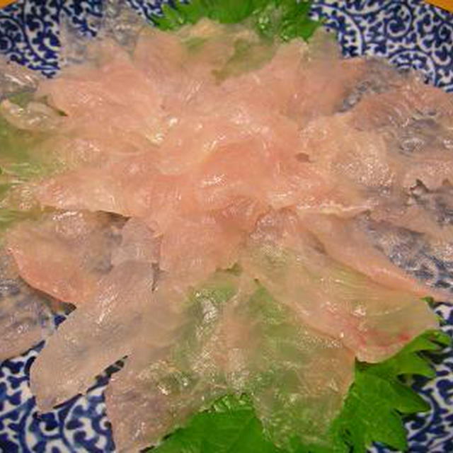 カワハギの薄造り　肝醤油和え