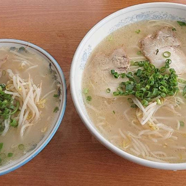 旅にでています昼夜豚骨ラーメン