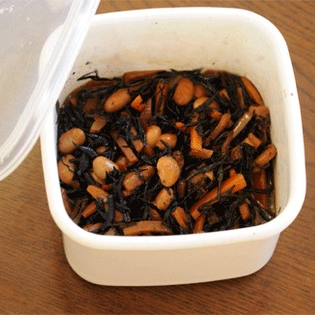 野田琺瑯（保存容器）　と　IH
