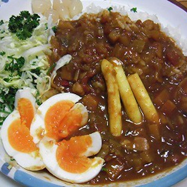 予期せぬカレーライス。久しぶりのマカロニサラダ