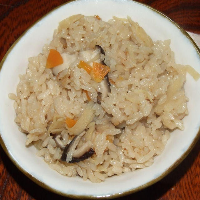 生姜たっぷり炊き込みご飯