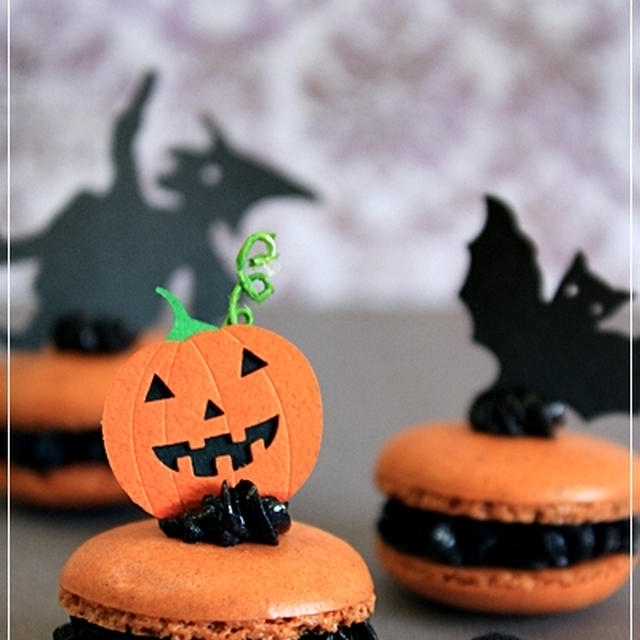 オレンジのハロウィーンマカロン