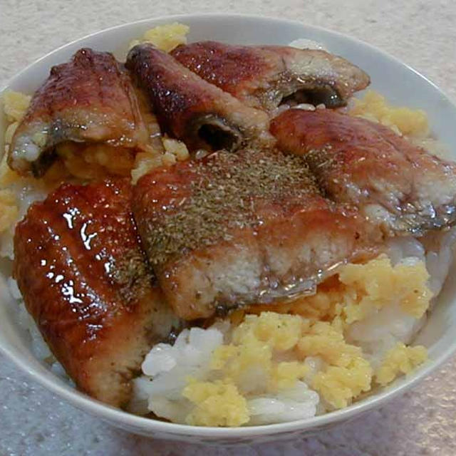 鰻の茶碗丼