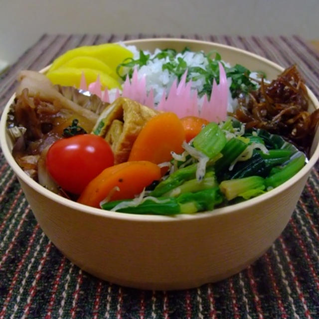 豚の生姜焼きお弁当。