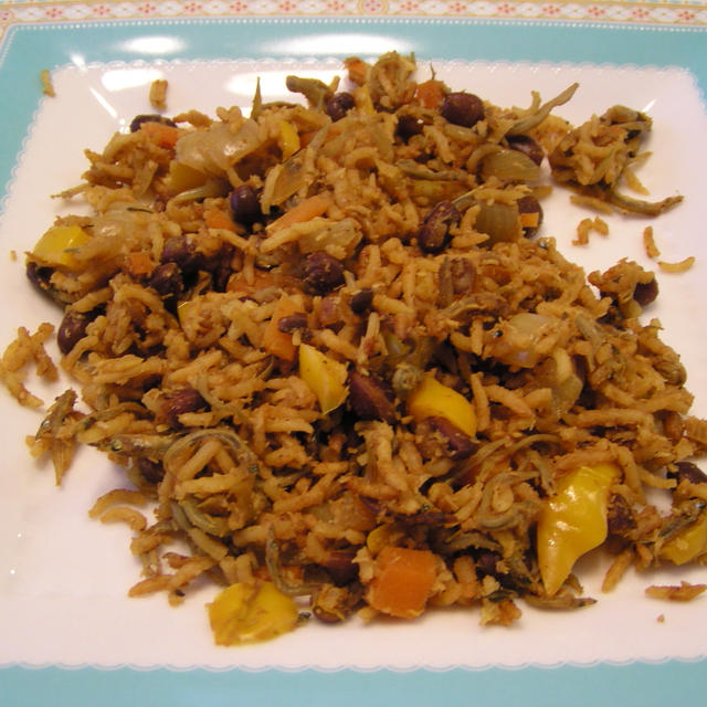 一皿で栄養たっぷり！！小豆とパプリカの味噌ビリヤニ！！！