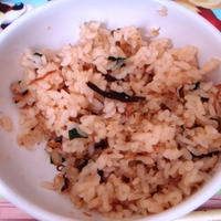 洋風魚介スープで簡単炊き込み