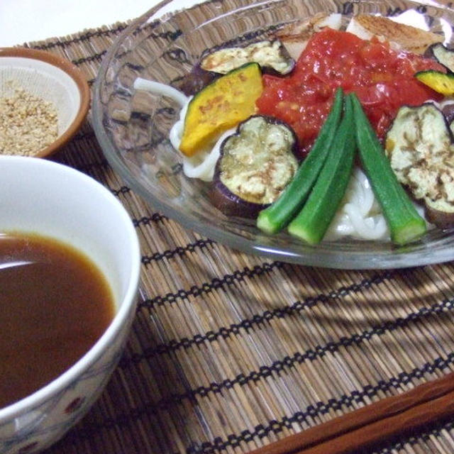 手づくりスパイスでピリ辛カレーつけ麺