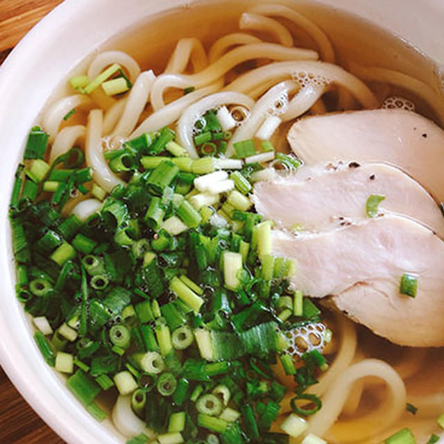 しっとり蒸し鶏をうどんにのっけてみた♪