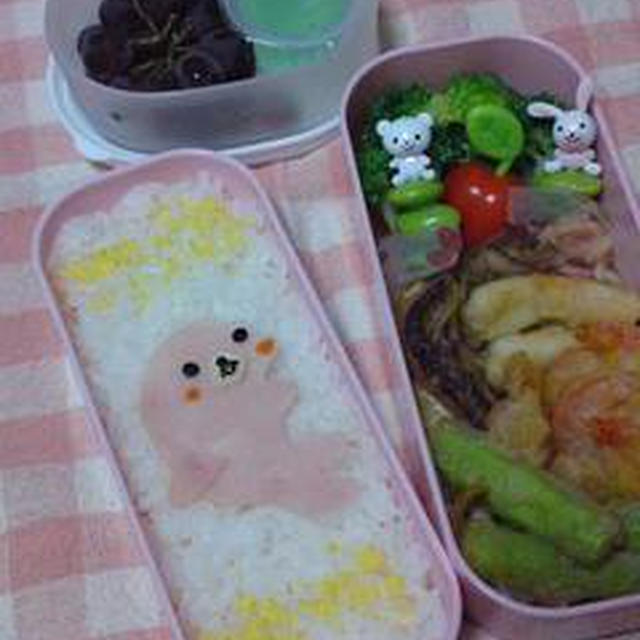 ピンクのマメゴマちゃんの天ぷら弁当♪