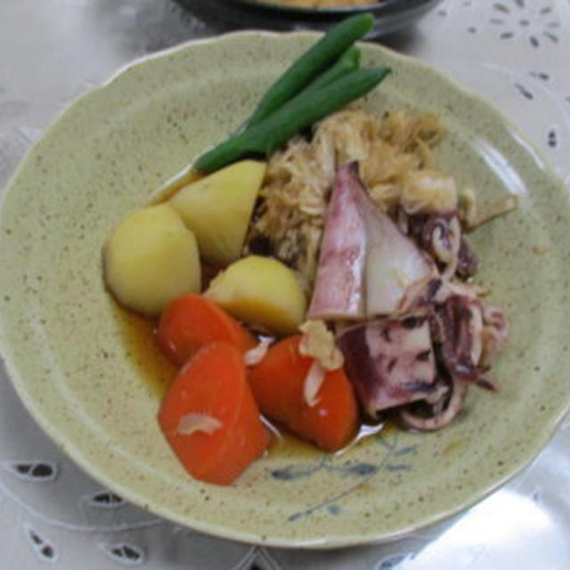 ヤリイカとジャガイモの煮物★★★