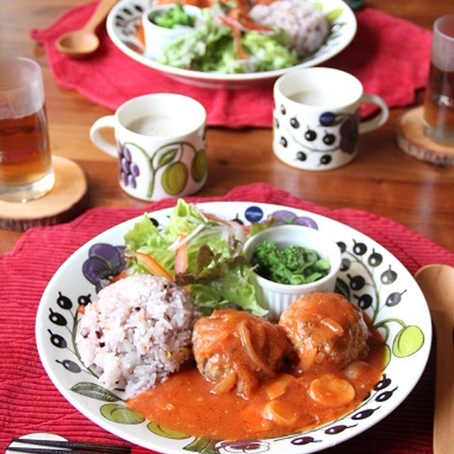 煮込みハンバーグ・プレート。