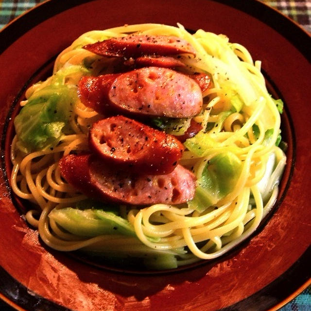 こればっかり食べてんです「ソーセージとキャベツのスパゲティ」