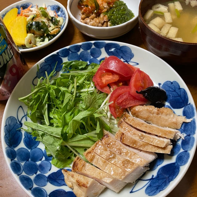 チチキンマヨ味噌焼きと、和えものと、めかぶキムチ納豆と、味噌汁