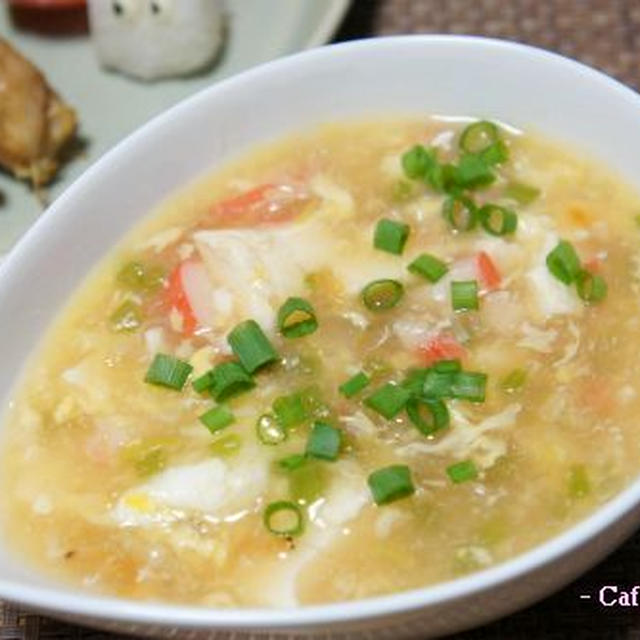 カニカマと小エビのかき玉豆腐スープ