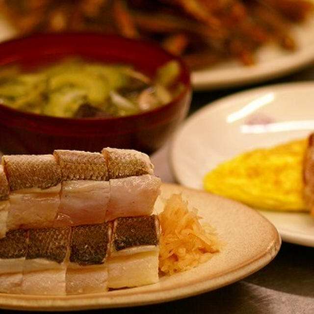 カマスの寿司　（胡豆昆まかないレシピ）