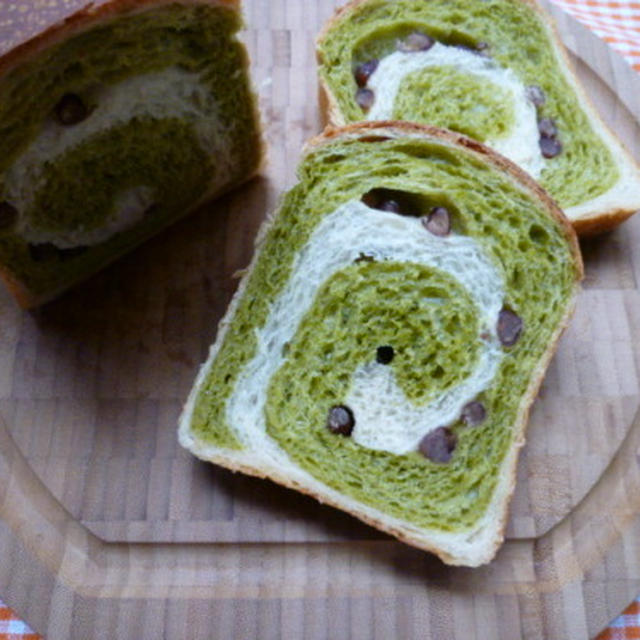 抹茶と小豆の渦巻きパン♪