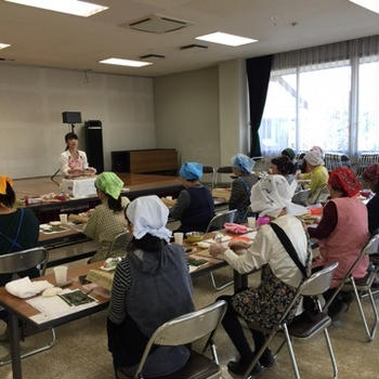 吾妻地区公民館にて