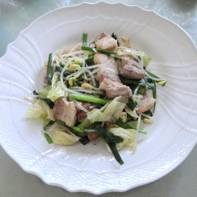 豚バラと豆もやしの炒め物★★★