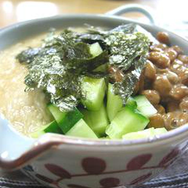 ポリポリきゅうりの山芋と納豆のトロトロ丼