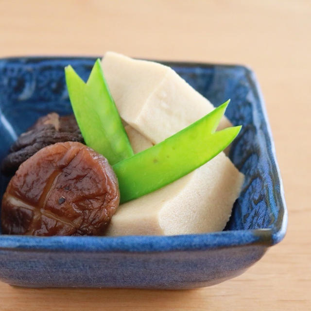 定番副菜♪高野豆腐と干しシイタケの煮物