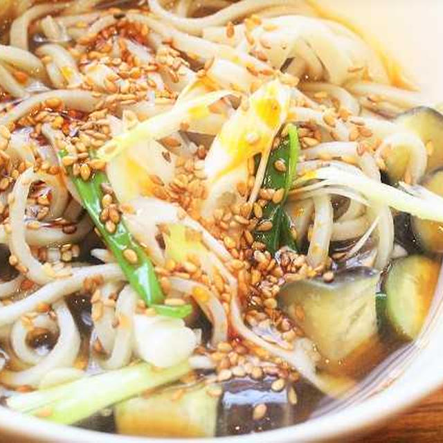 手打ち蕎麦でラー油肉蕎麦