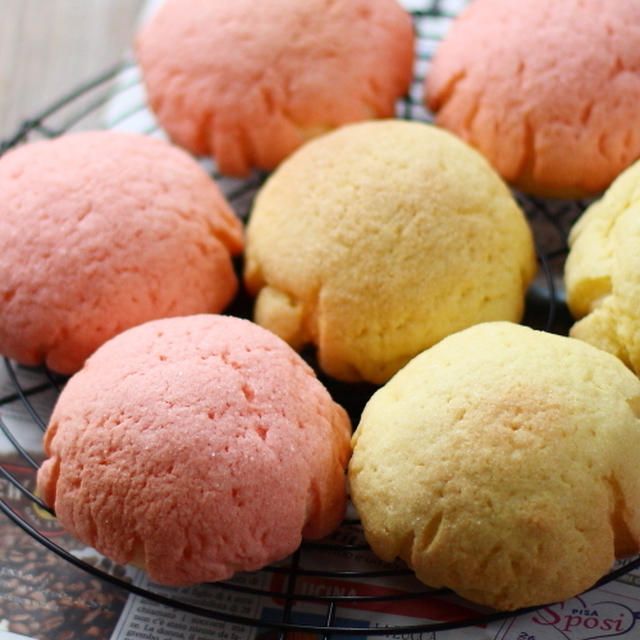 ■ミルメークで♡いちごとバナナのメロンパン