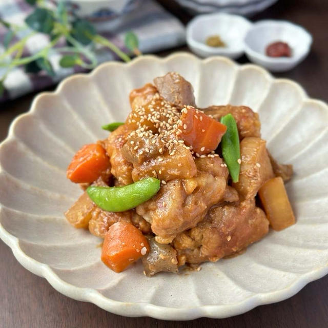 鹿児島の郷土料理でほっこり☆豚こまと凍り豆腐で作る豚骨
