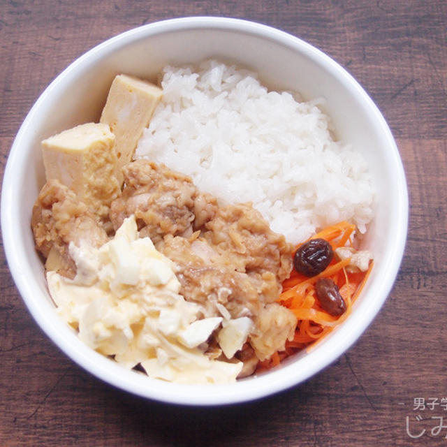 【地味弁】チキン南蛮弁当と、ユーリ!!! on ICE
