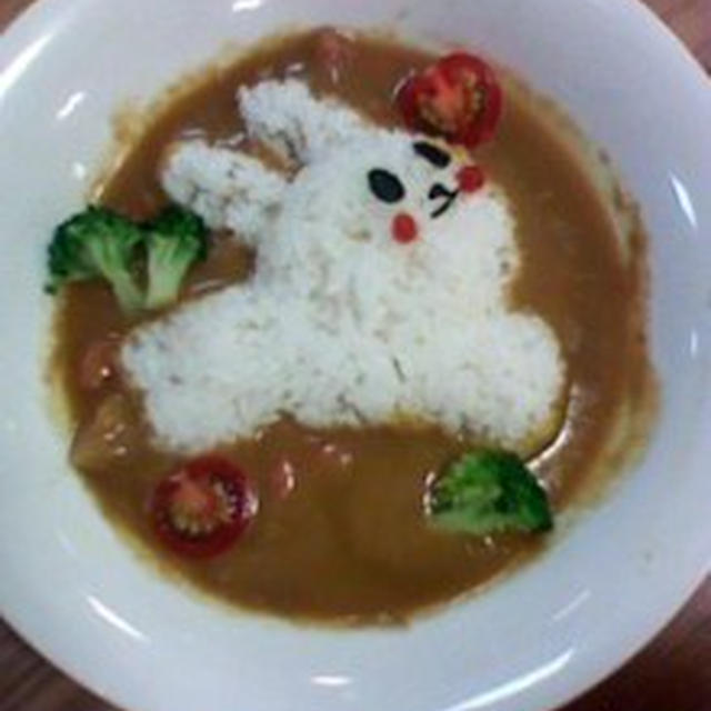 かわいいうさぎさんカレー～スキップキッズ