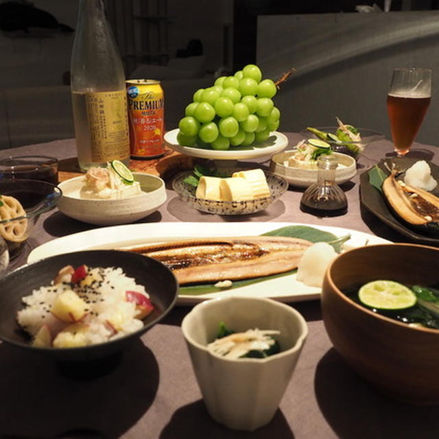 早くも秋の気配！さつまいもご飯と秋刀魚の夜ごはんと、テーブル天板の修理