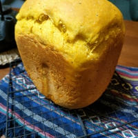 ホームベーカリーにお任せ♪しっとりふんわり南瓜パン